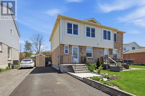 1538 Connery Cres, Oshawa, ON, L1J8G1 | Card Image