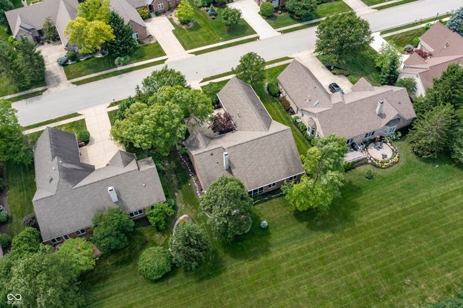 aerial view of residential area | Image 30