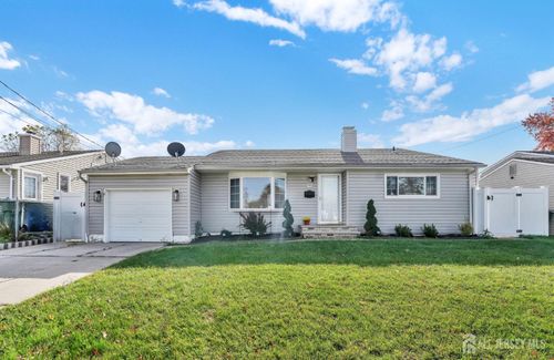 99 Cameo Pl, Colonia, NJ, 07067-1130 | Card Image