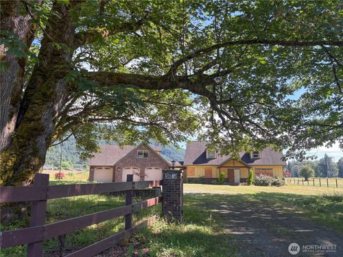 34325 Se 263rd Pl, Ravensdale, WA, 98051-8408 | Card Image