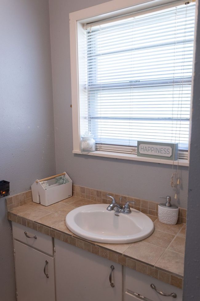 Bathroom with vanity | Image 11