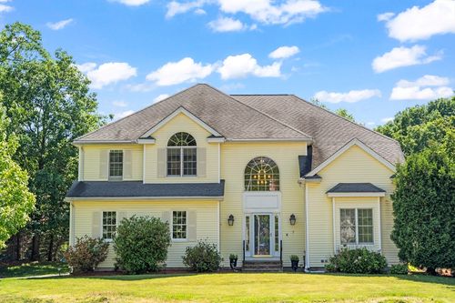 7 Muir Way, Marlborough, MA, 01752-5648 | Card Image