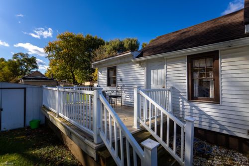 1701 W Stewart St, Owosso, MI, 48867-4074 | Card Image