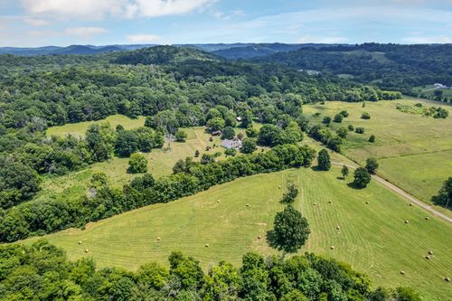160 Sinking Creek Rd, Petersburg, TN, 37144-8530 | Card Image