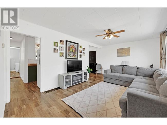 2820 Westsyde Rd, House other with 3 bedrooms, 2 bathrooms and null parking in Kamloops BC | Image 5