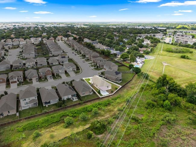 Aerial perspective of suburban area | Image 37