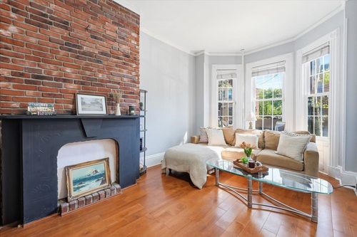 20 Fleet St, Jersey City, NJ, 07306-1612 | Card Image