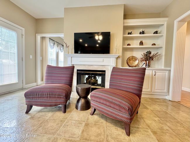 Sitting area with fireplace | Image 18