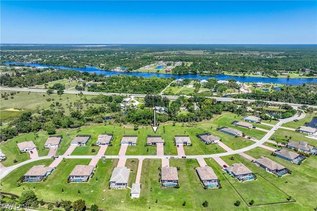 2121 Hickeys Creekside Dr, House other with 3 bedrooms, 2 bathrooms and null parking in ALVA FL | Image 36