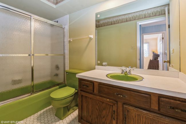 17258 Thornwood Dr, House other with 4 bedrooms, 3 bathrooms and 2 parking in South Holland IL | Image 14
