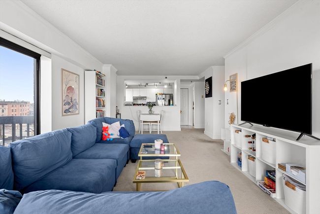 APT-502 - 15 N Beacon St, Condo with 2 bedrooms, 2 bathrooms and null parking in Boston MA | Image 4