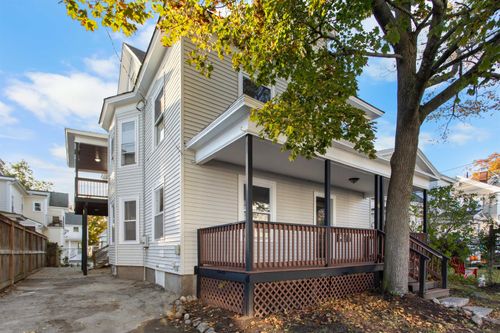 6 Ray St, Manchester, NH, 03104-2535 | Card Image