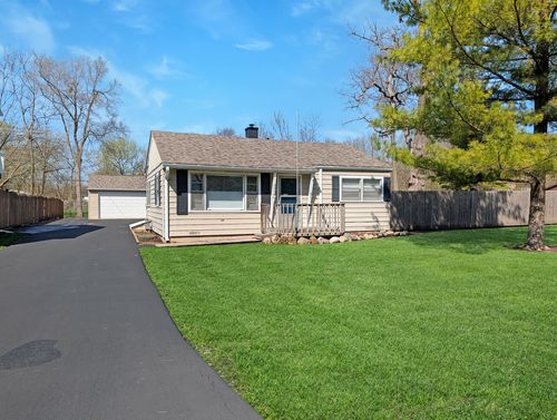 37130 N Parma Ave, Lake Villa, IL, 60046-8955 | Card Image