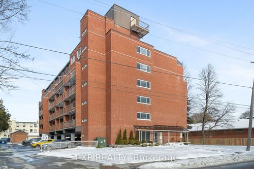 302-144 Queen St, Clarington, ON, L1C1M9 | Card Image