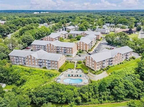 apt-3b-41 Bullocks Point Ave, Riverside, RI, 02915-5345 | Card Image