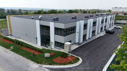 32 Don Hillock Drive, Aurora, ON, L4G0H6 | Card Image