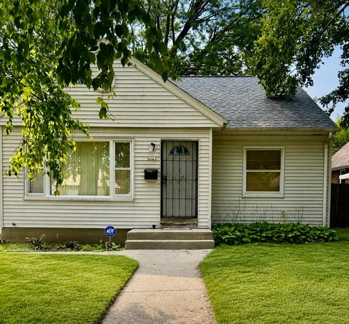 4327 N 62nd St, Milwaukee, WI, 53216 | Card Image