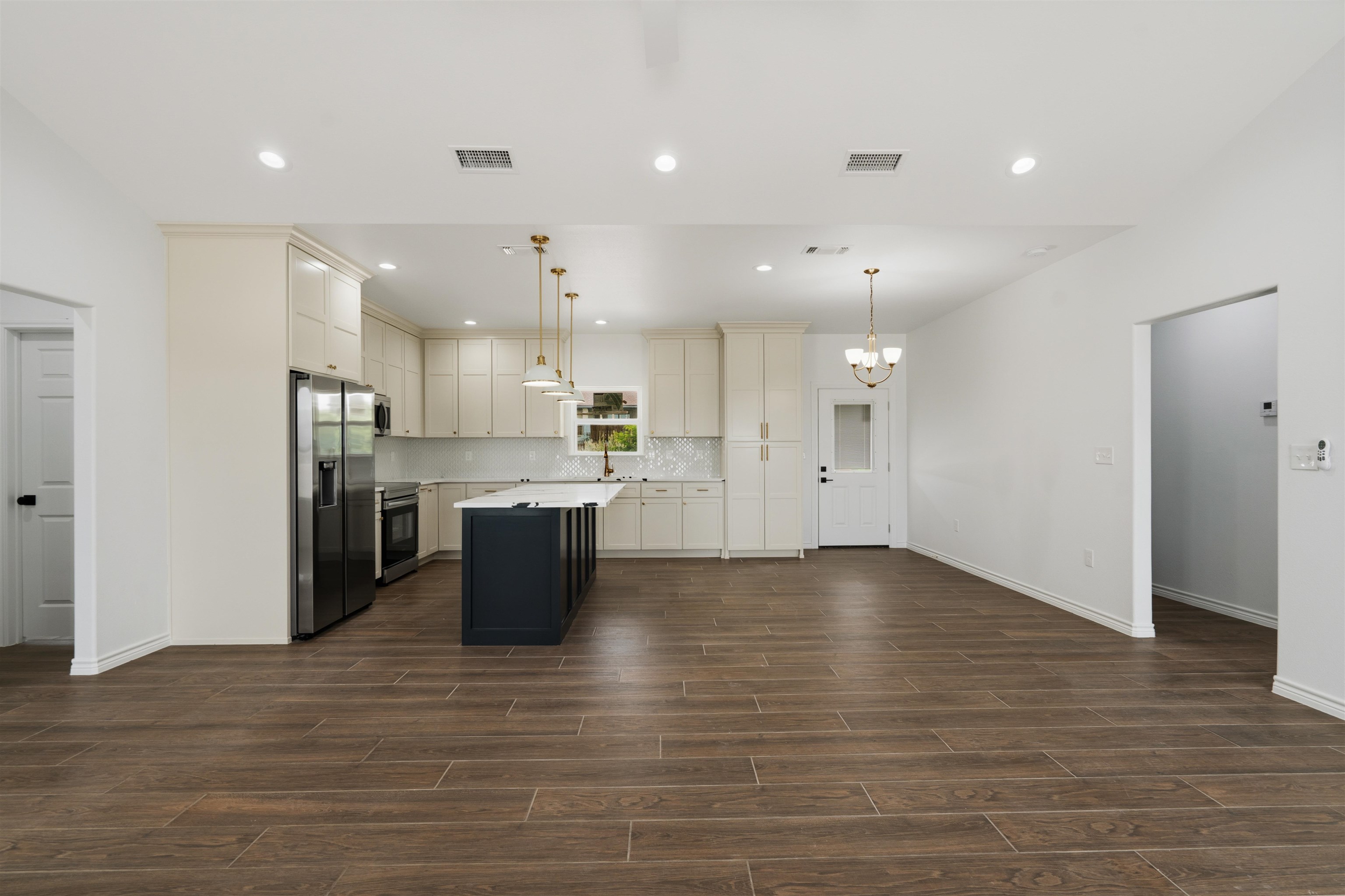 Residential in Del Rio 4