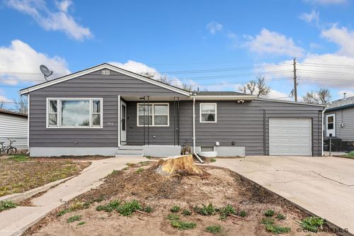 147 Ahrens Ave, Cheyenne, WY, 82007-2222 | Card Image
