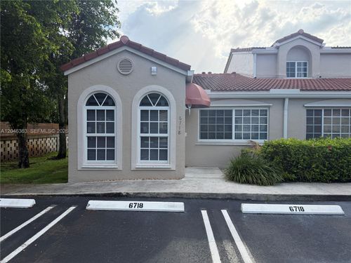 301-6718 Nw 166th Ter, Miami Lakes, FL, 33014-6059 | Card Image