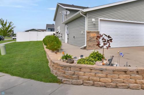 1168 43rd Ave W, West Fargo, ND, 58078-8835 | Card Image