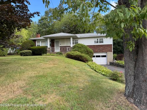 504 Union St, Peckville, PA, 18452-1916 | Card Image