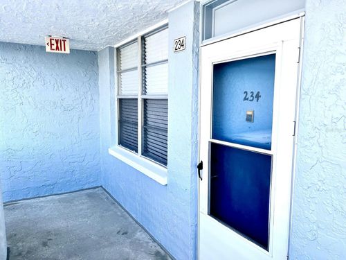 234-4880 Locust St Ne, ST PETERSBURG, FL, 33703-6435 | Card Image