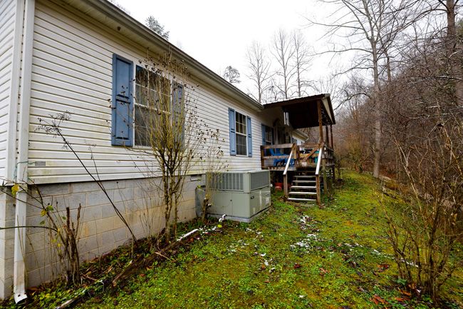 831 Beech Bottom Rd, House other with 3 bedrooms, 2 bathrooms and null parking in Wooton KY | Image 4