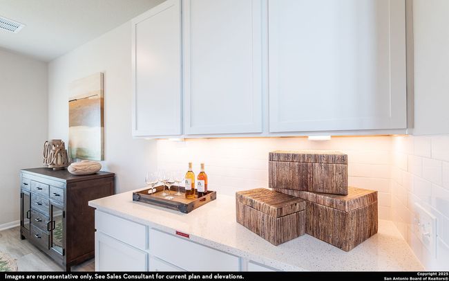 5211 Olene Flts, House other with 4 bedrooms, 3 bathrooms and null parking in Von Ormy TX | Image 7