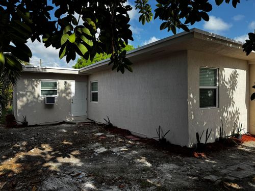 405 N E St, Lake Worth, FL, 33460-2848 | Card Image