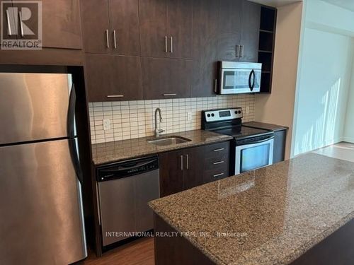 s710-112 George St, Toronto, ON, M5A2M5 | Card Image