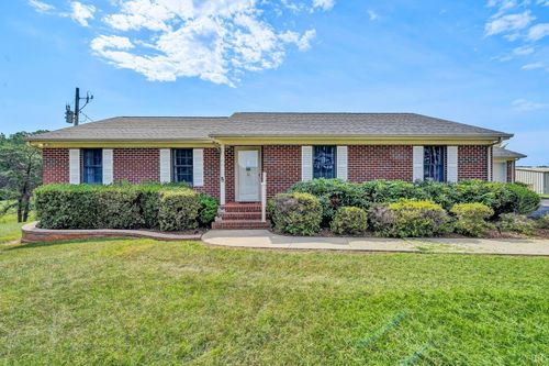 258 Willow Oak Rd, Appomattox, VA, 24522-9576 | Card Image