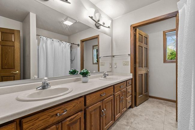 301 E Wayfarer Lane, House other with 4 bedrooms, 4 bathrooms and null parking in APPLETON WI | Image 37