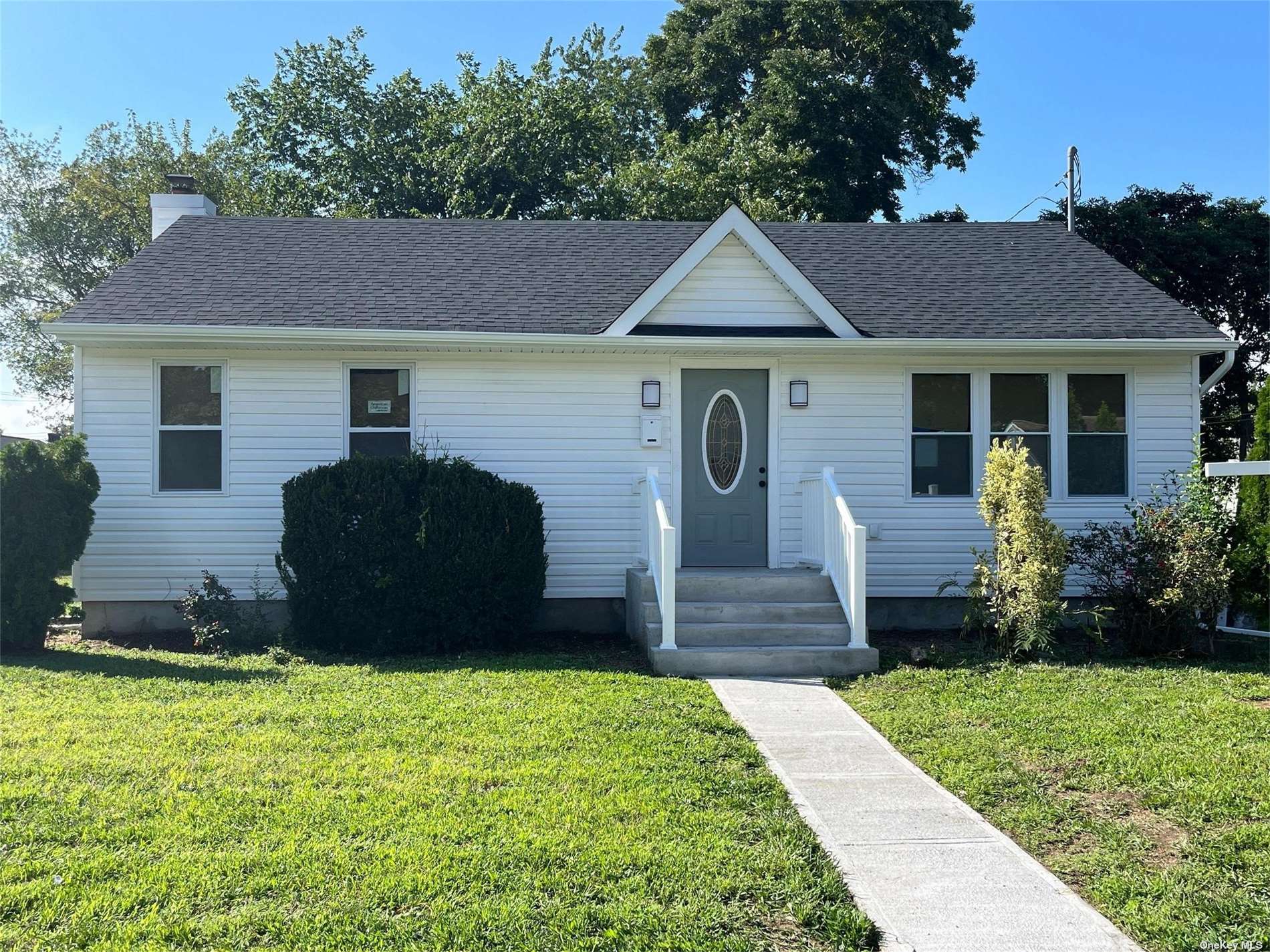 Prospect St, Amityville, NY 11701