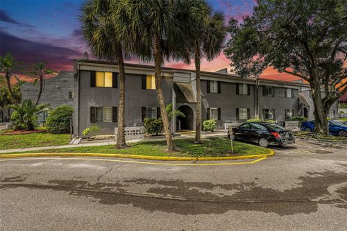apt-d-3822 Cortez Dr, TAMPA, FL, 33614-1562 | Card Image