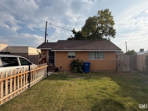 121 Roberts Ln, Bakersfield, CA, 93308 | Card Image