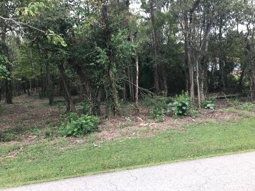 1689 Carroll Rd, Morristown, TN, 37813-1231 | Card Image