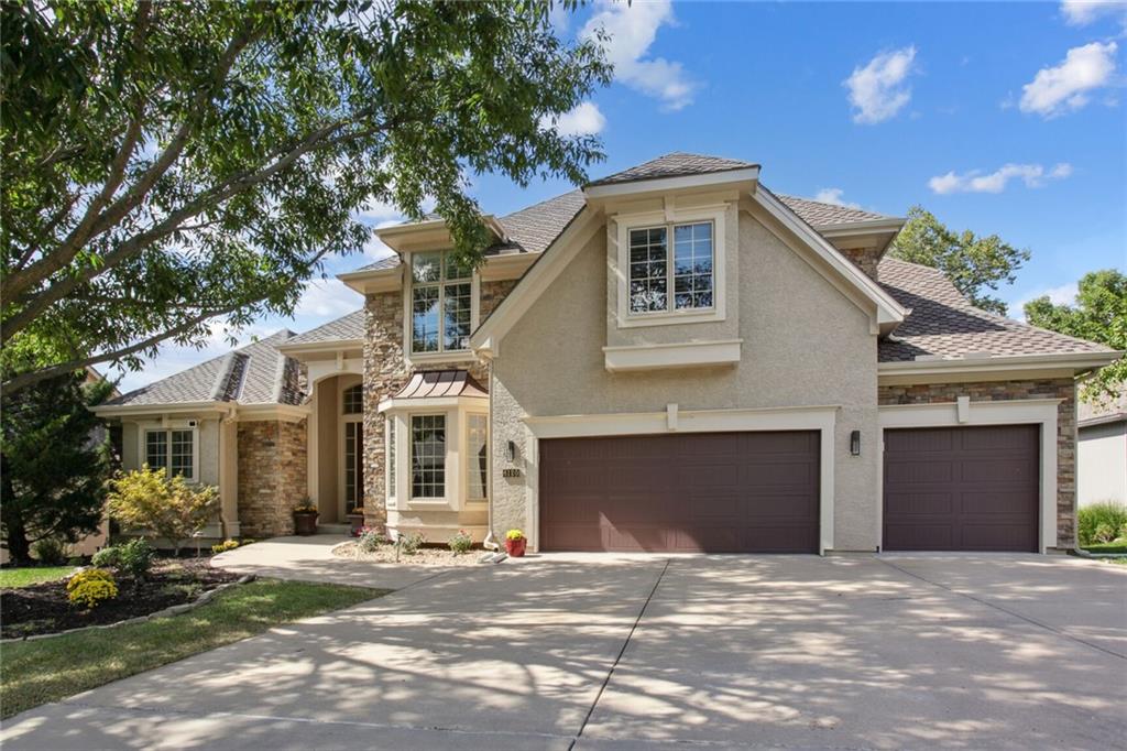 Westwood Ct, Parkville, MO 64152