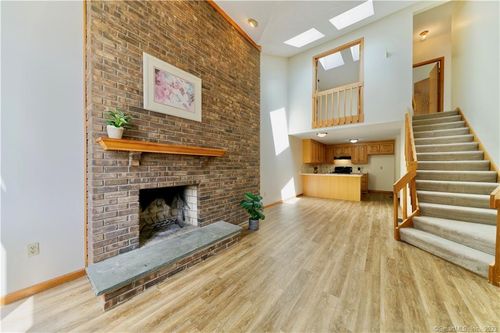 107-107 Ivy Ln, South Windsor, CT, 06074-6920 | Card Image