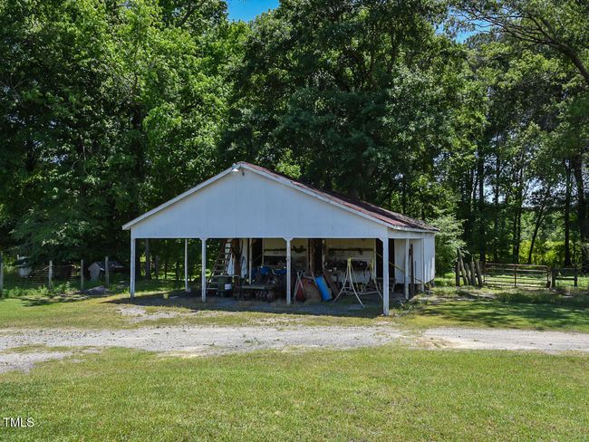 Exterior - out building 2 - OK | Image 50