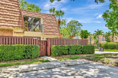 3675 Sw Sunset Trace Cir, Palm City, FL, 34990-3037 | Card Image