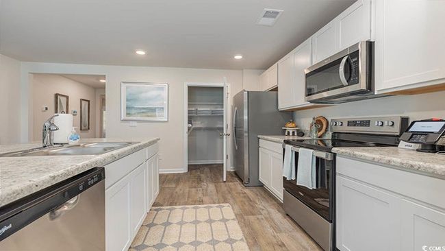 378 Jeff Waters Cir, House other with 3 bedrooms, 2 bathrooms and 4 parking in Longs SC | Image 5