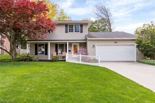 461 Farr Ave, Wadsworth, OH, 44281-2261 | Card Image