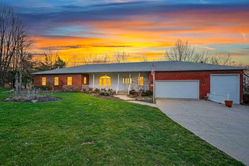 11129 Cedar Creek Dr, Canal Winchester, OH, 43110-9379 | Card Image