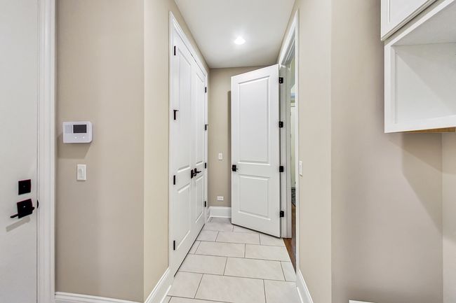 2811 Parkside Cir, House other with 3 bedrooms, 3 bathrooms and 2 parking in Glenview IL | Image 28