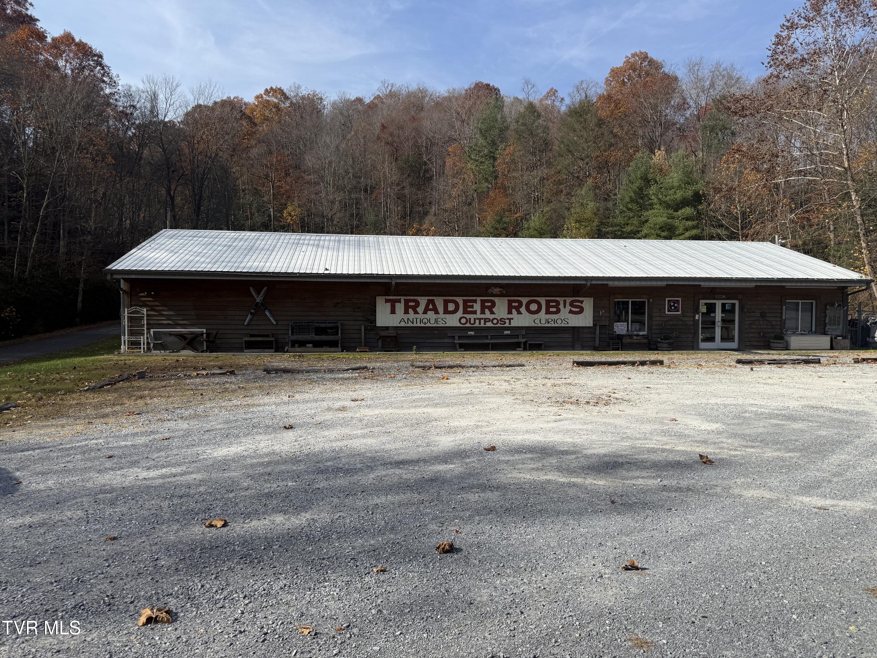 7050 Highway 19 E, Roan Mountain, TN 37687