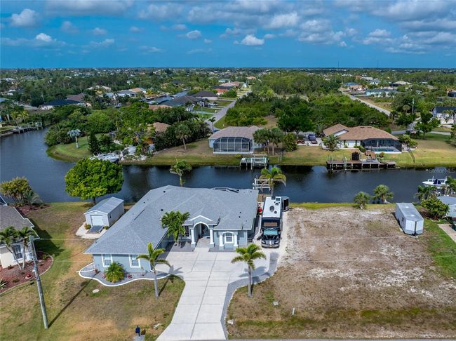 15674 Applewhite Cir, House other with 3 bedrooms, 3 bathrooms and null parking in Port Charlotte FL | Image 66