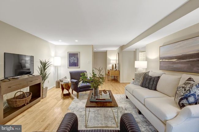 11431 Hollow Timber Way, Townhouse with 3 bedrooms, 4 bathrooms and null parking in Reston VA | Image 40