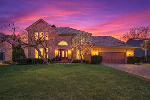 1113 Loyola Dr, Libertyville, IL, 60048-1277 | Card Image