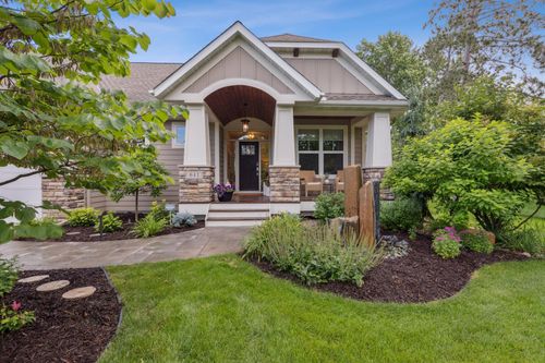 641 Callahan Pl, Mendota Heights, MN, 55118-4337 | Card Image